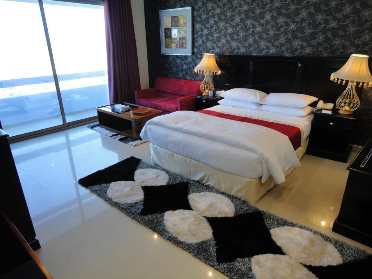Al Andalus Plaza Hotel Manama Ngoại thất bức ảnh