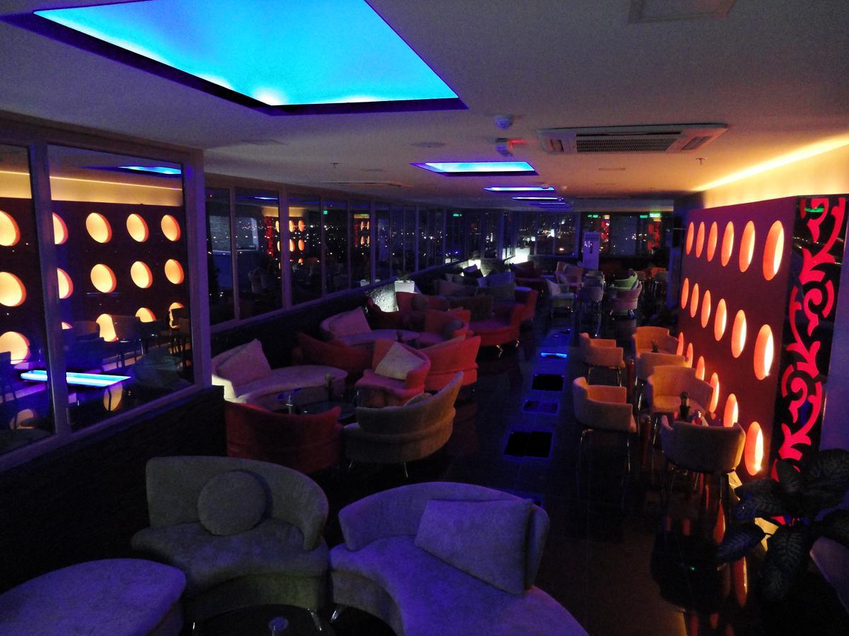 Al Andalus Plaza Hotel Manama Ngoại thất bức ảnh