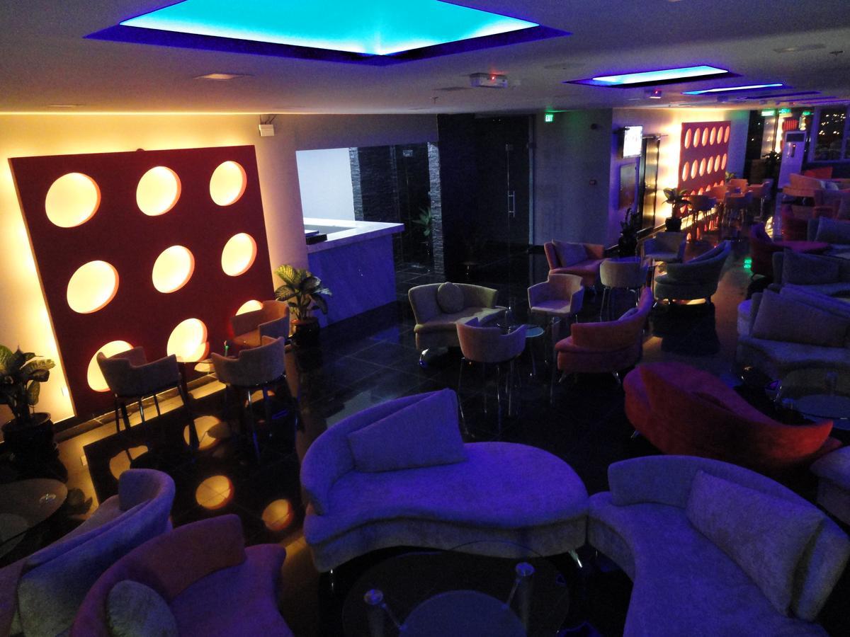 Al Andalus Plaza Hotel Manama Ngoại thất bức ảnh