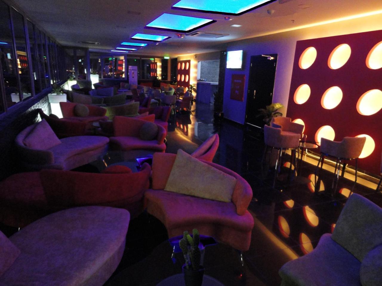 Al Andalus Plaza Hotel Manama Ngoại thất bức ảnh