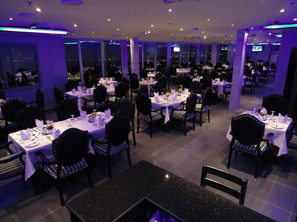 Al Andalus Plaza Hotel Manama Ngoại thất bức ảnh