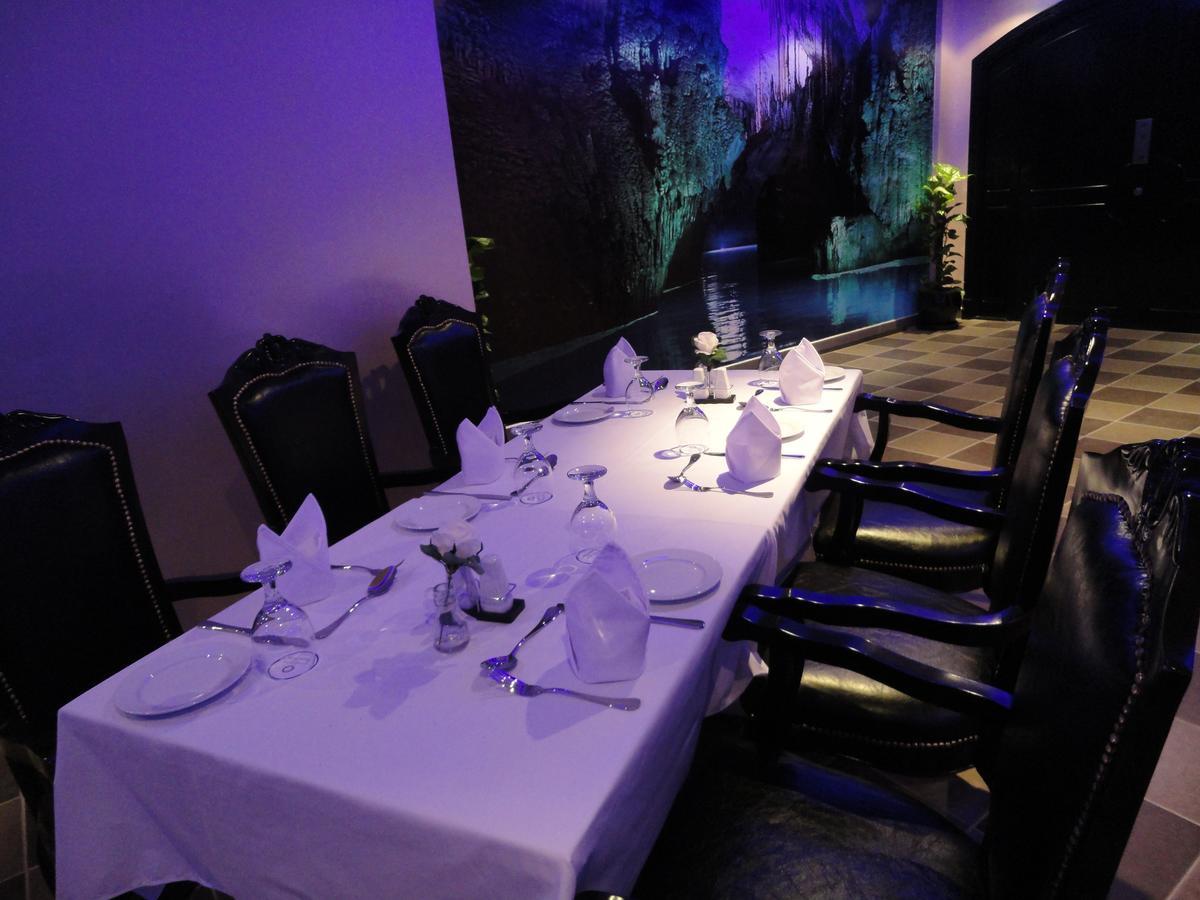 Al Andalus Plaza Hotel Manama Ngoại thất bức ảnh