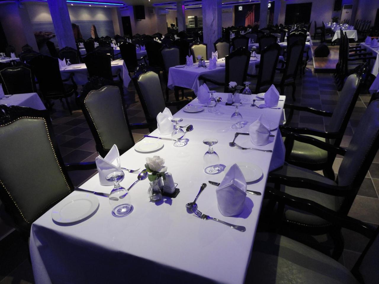 Al Andalus Plaza Hotel Manama Ngoại thất bức ảnh